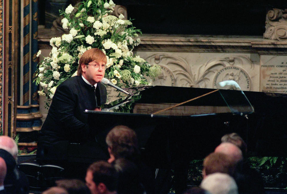 Elton John sang “Candle in the Wind” at Princess Diana’s funeral. (Photo: Getty Images)