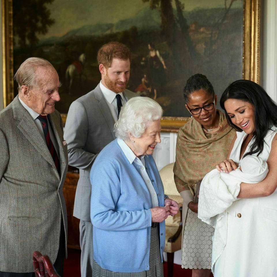 La progenitora de Meghan, Doria, esta con ella durante esta etapa. AP