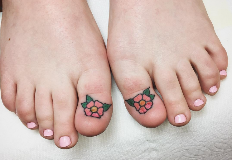 These toe tattoos are taking over the internet. [Photo: Instagram/timbecktattoos]