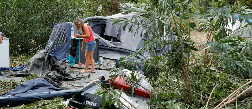 Le camping de Sagone a été en partie dévasté, une jeune fille est morte et plusieurs personnes sont blessées.  - Credit:PASCAL POCHARD-CASABIANCA / AFP