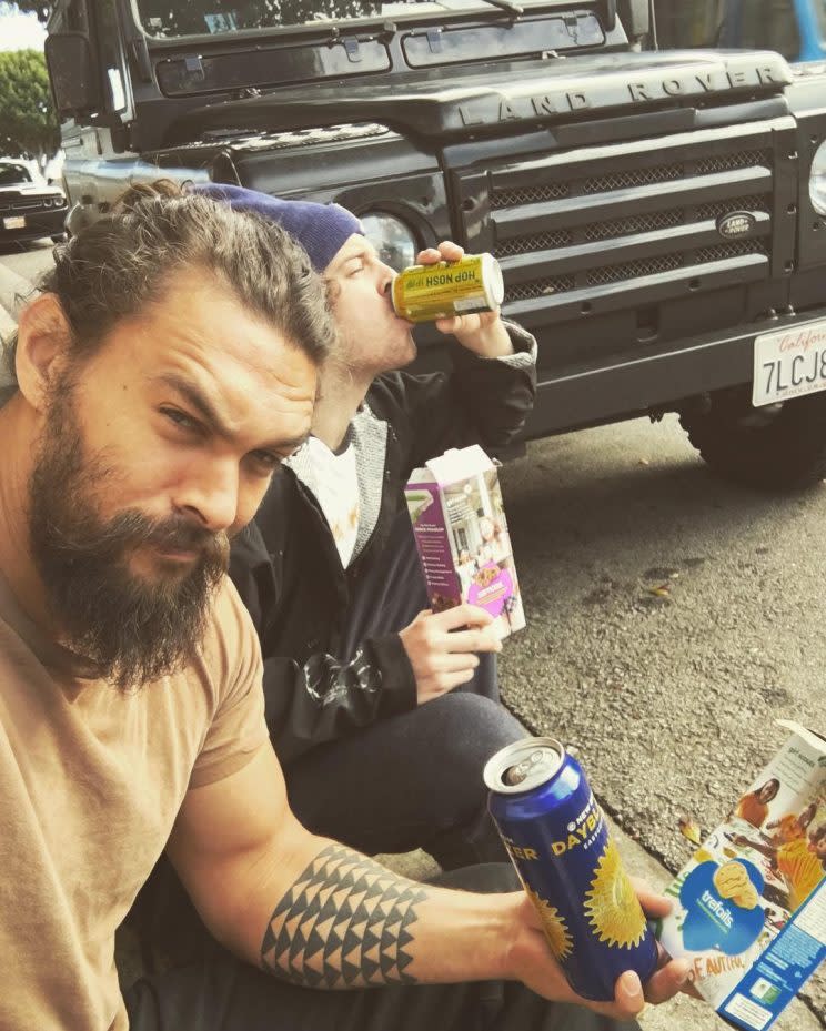 Jason Momoa’s fancy truck broke down, but cold beer and tasty treats kept things chill. (Photo: Instagram)