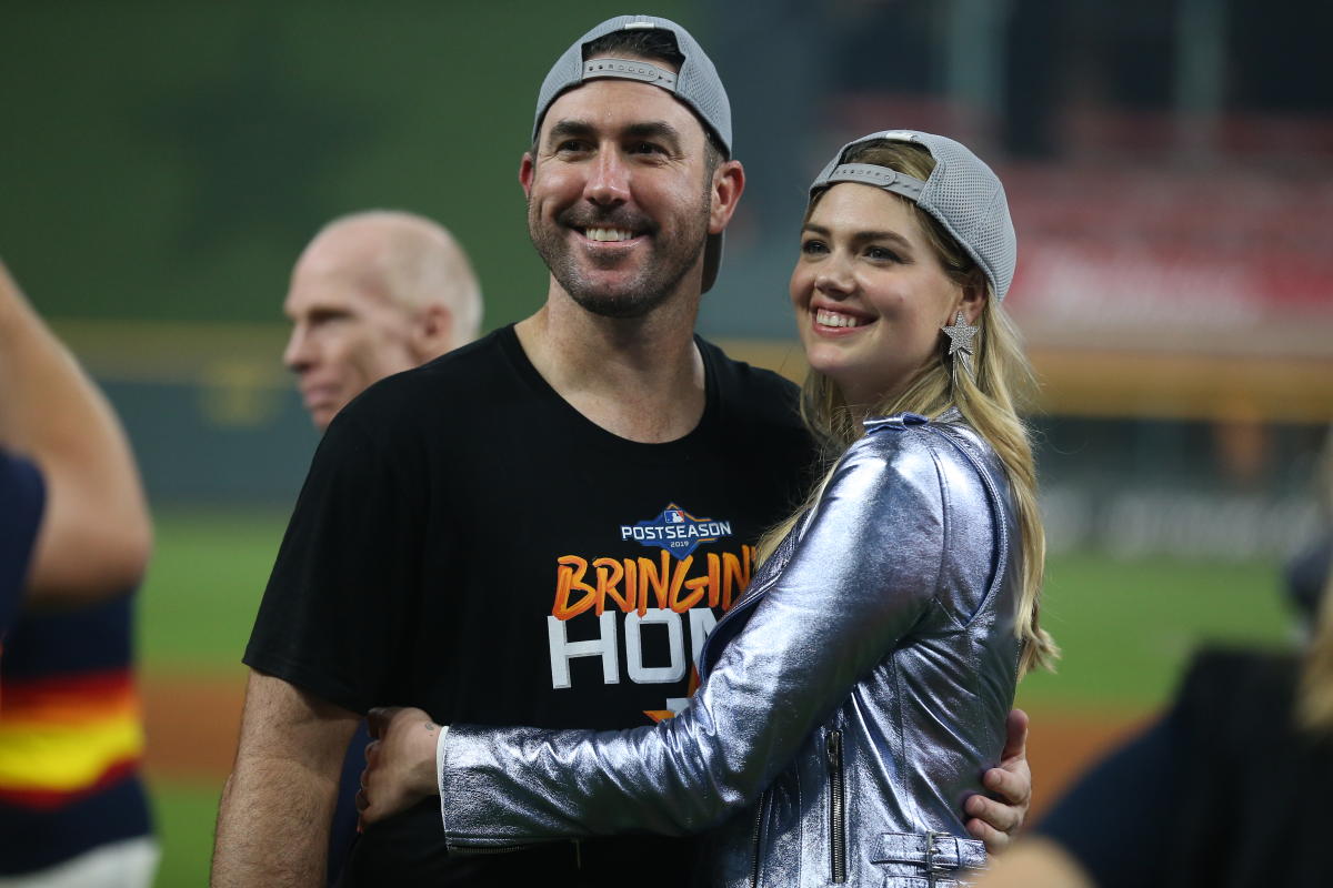 Houston Astros star Justin Verlander and Kate Upton donate his MLB  paychecks to COVID-19 relief - ABC News