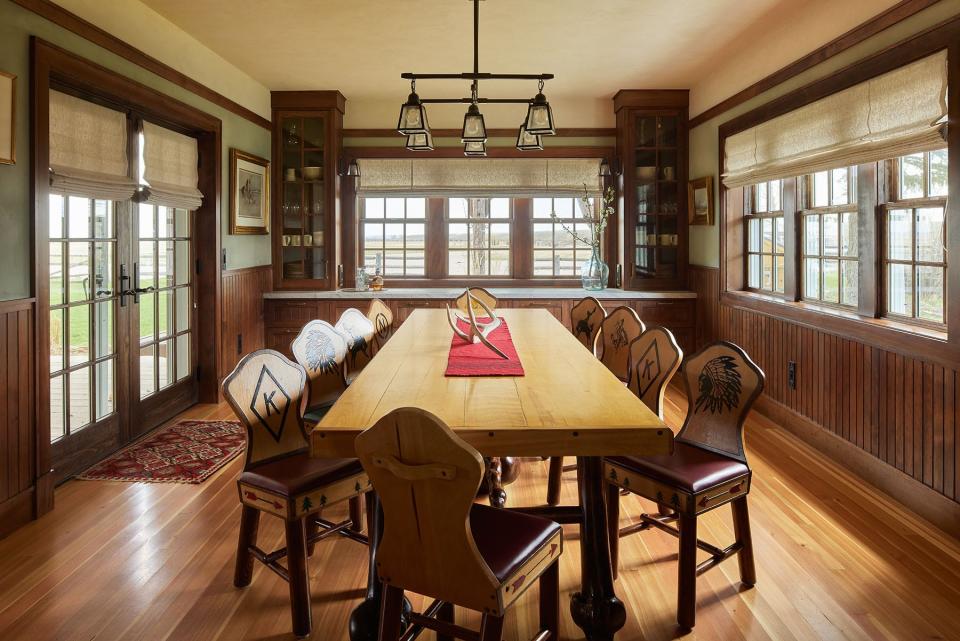 Bar Cross Ranch interior