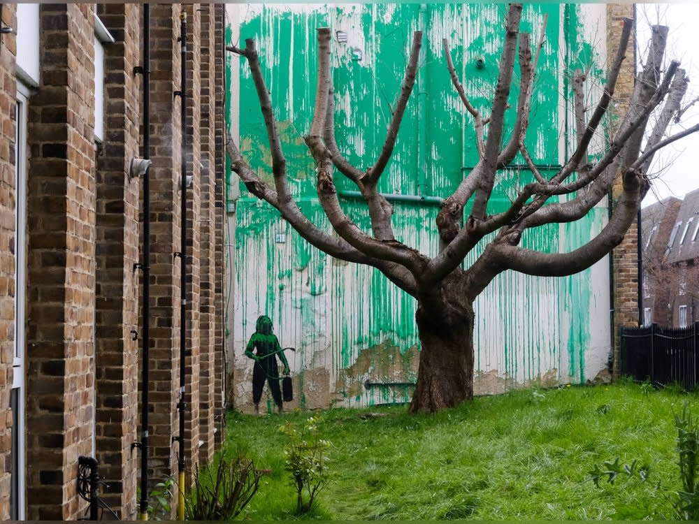 Banksy ließ in London einen kahlen Baum ergrünen. (Bild: imago/Cover-Images)