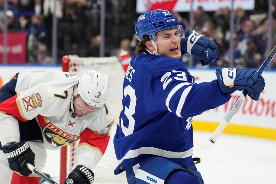 Matthews scores two more, Leafs hang on to beat Panthers in potential