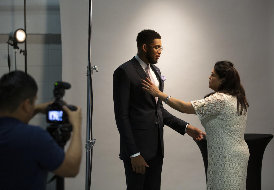 Jacqueline Towns with Karl-Anthony Towns in 2016. Jacqueline died due to complications from COVID-19 in April. (Photo by Brian Peterson/Star Tribune via Getty Images)