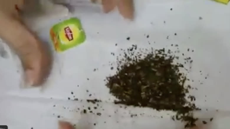 Video showing worms in Lipton 