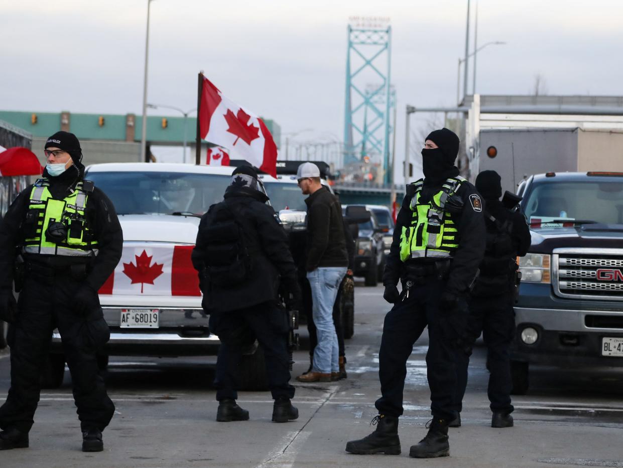 Police are clearing the border.