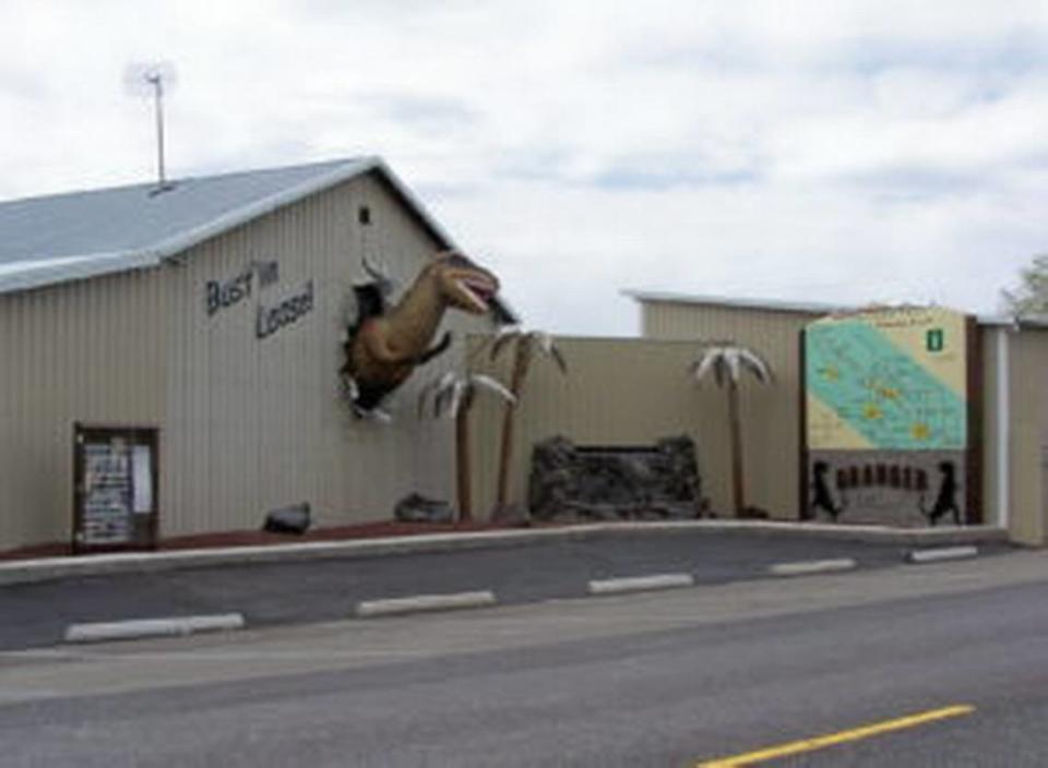 Tyrannosaurus Rex is located at the Granger Public Works shop. This was the 1995 Dino-N-A-Day addition.