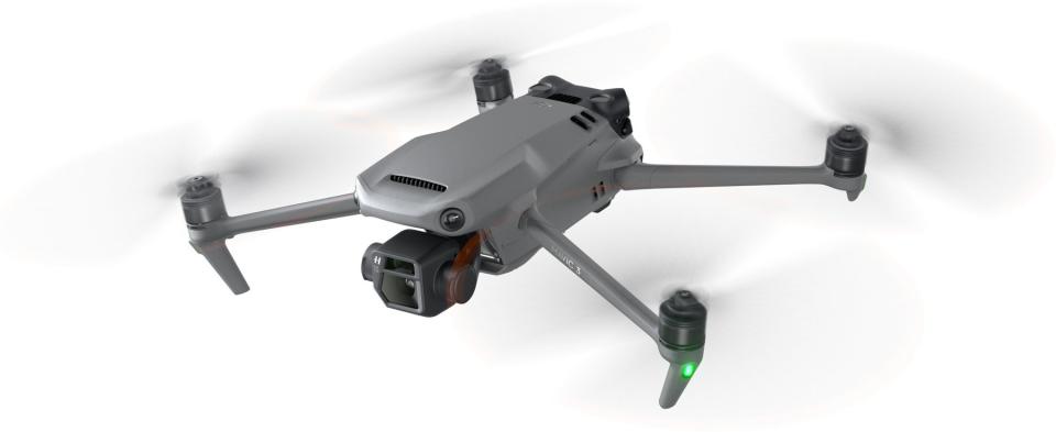 <p>DJI Mavic 3 drone press gallery</p>
