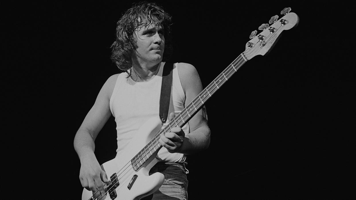  John Wetton on stage 