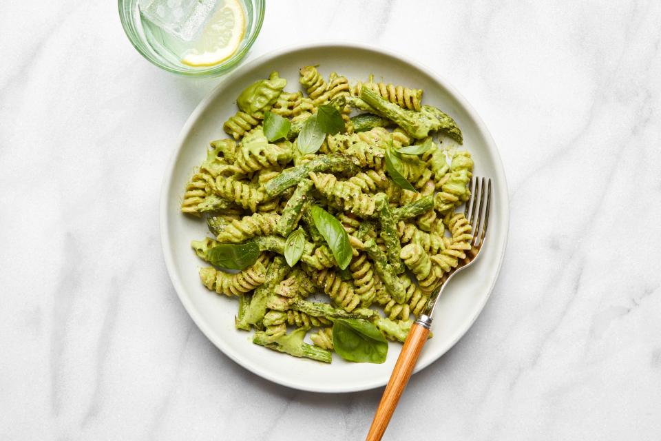 Fusilli in Creamy Vegan Asparagus Pesto