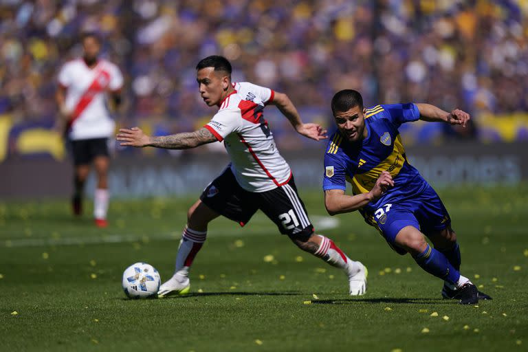 Boca y River jugarán dos superclásicos en 2024: el primero en el Monumental y el segundo en la Bombonera