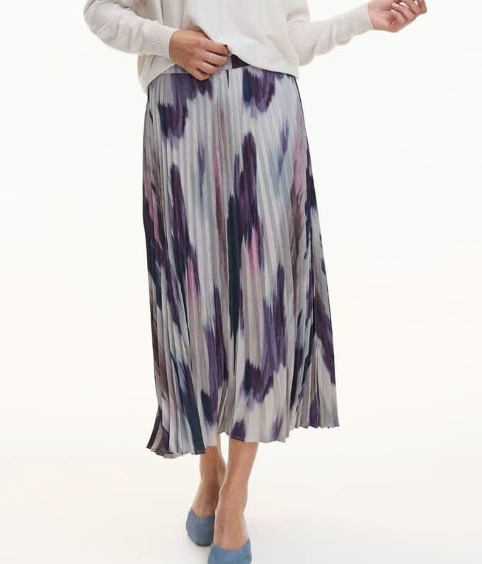 Reitmans Pleated Midi Satin Skirt (Photo via Reitmans)