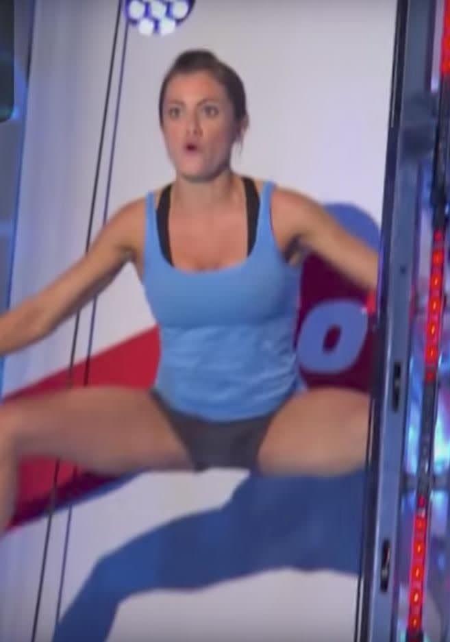 Kacy Catanzaro stunned the world in 2014 being the first woman to qualify to the finals of American Ninja Warrior. She's only 45 kilos! Source: American Ninja Warrior / NBC