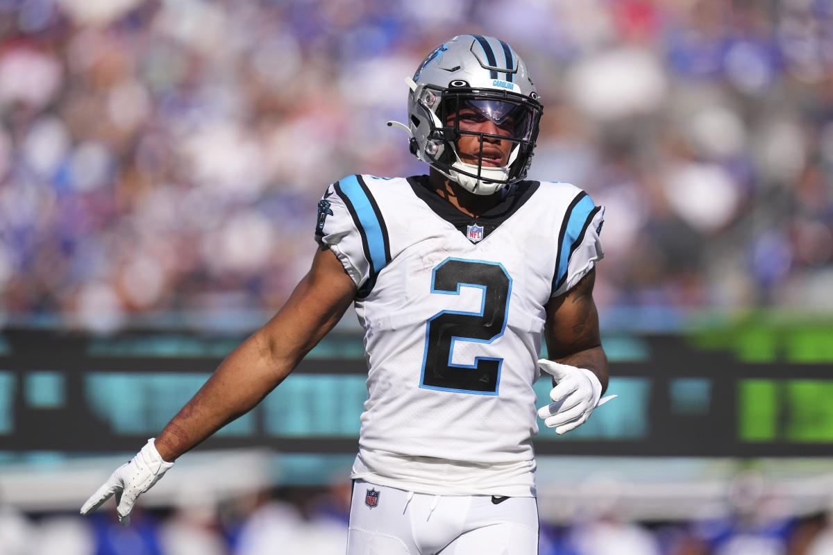 2022 Fantasy Football Bold Predictions: Dolphins offense dominates, D.J.  Moore has a career-best year, 12 more 