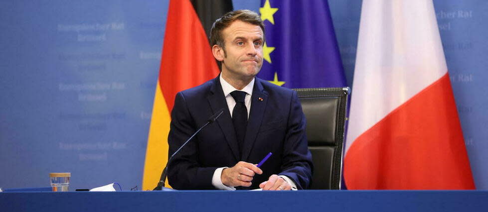 Emmanuel Macron le 17 décembre 2021 lors d'un sommet avec les dirigeants européens à Bruxelles.
