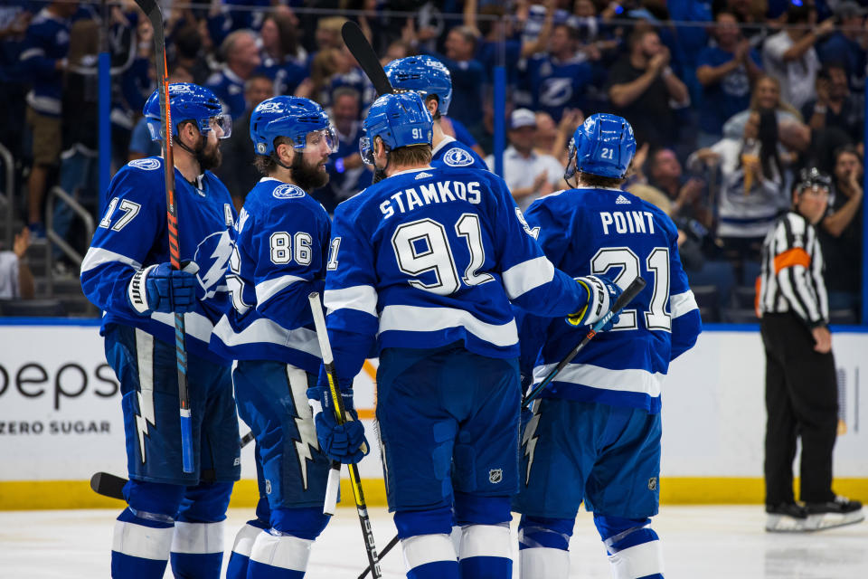 Tampa Bay Lightning celebrate a goal by Brayden Point #21 against the New York Islanders 