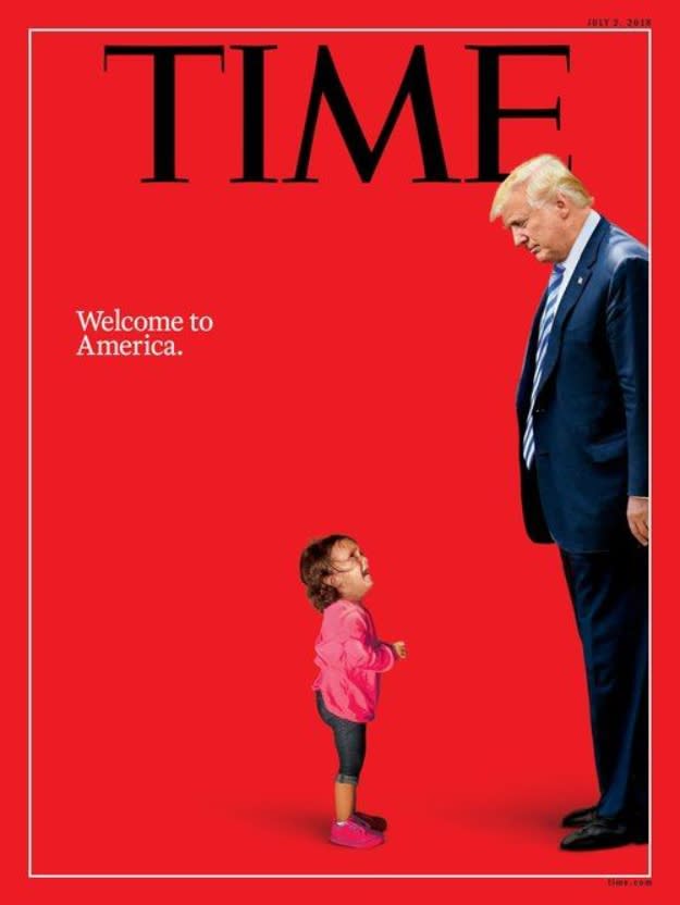 「時代」雜誌21日公布以2歲宏都拉斯女童身影與川普合成照，配上「歡迎來到美國」標題，做為7月2日號最新一期封面。（圖取自時代雜誌網頁）