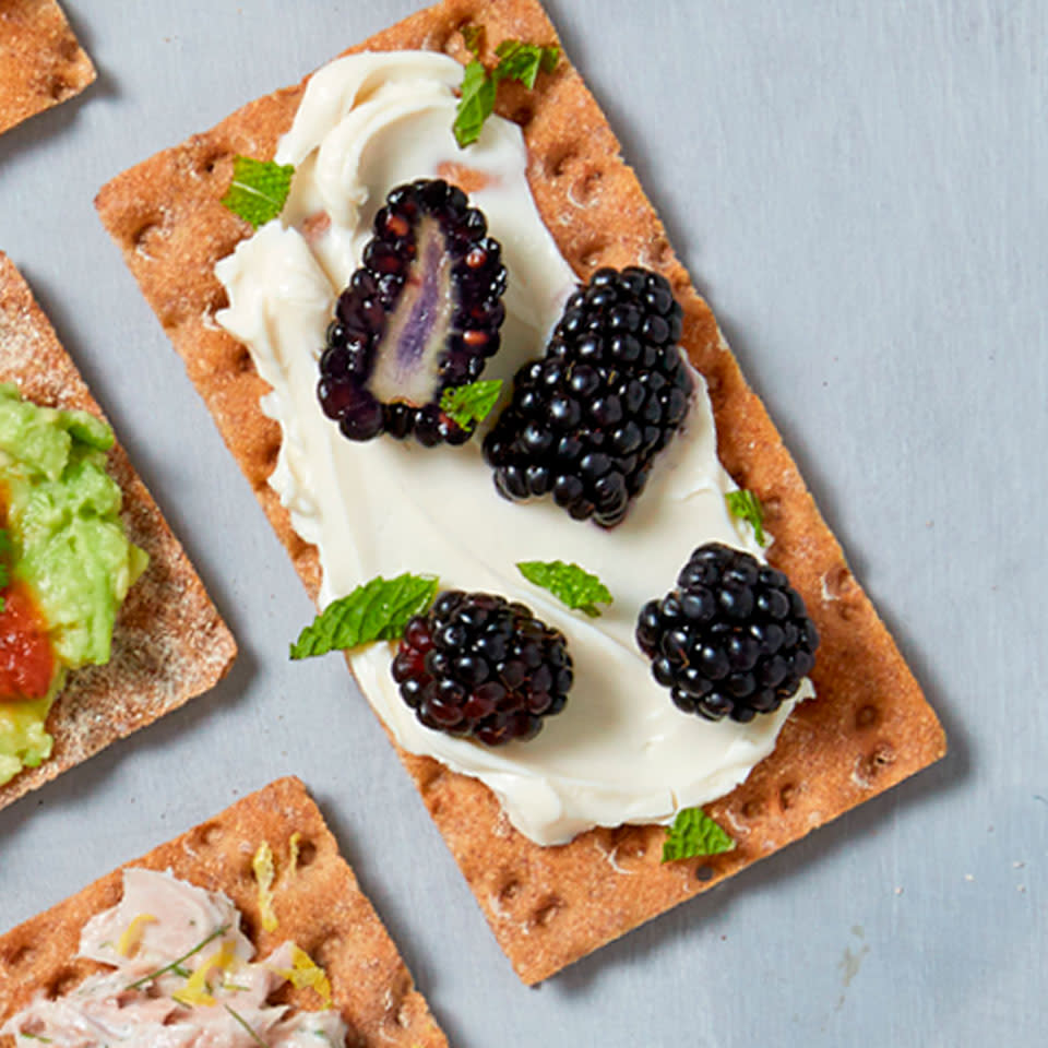 Blackberry & Cream Cheese Cracker