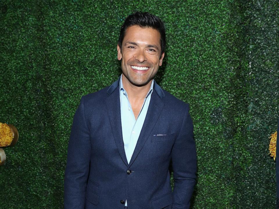 mark consuelos