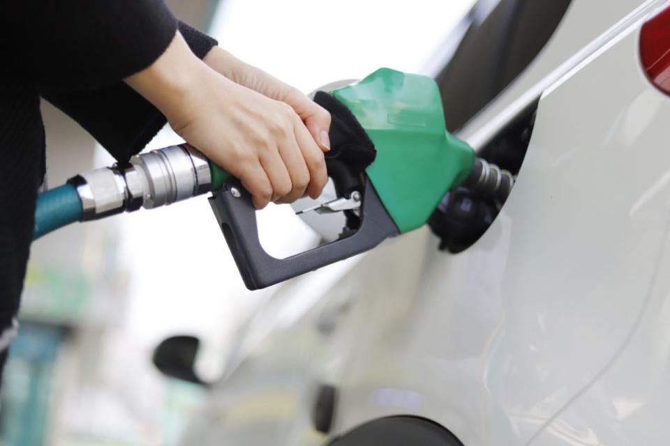 Could Aussie petrol prices be set to drop? Source: Getty