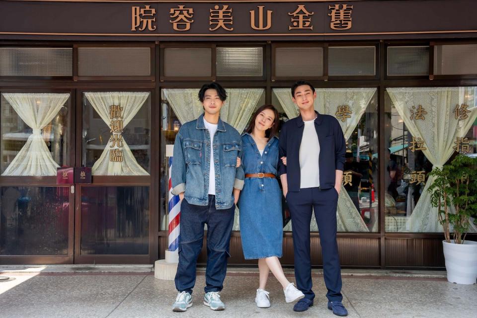 連晨翔（左起）、劉品言、章廣辰在《舊金山美容院》有精彩對戲  TVBS提供