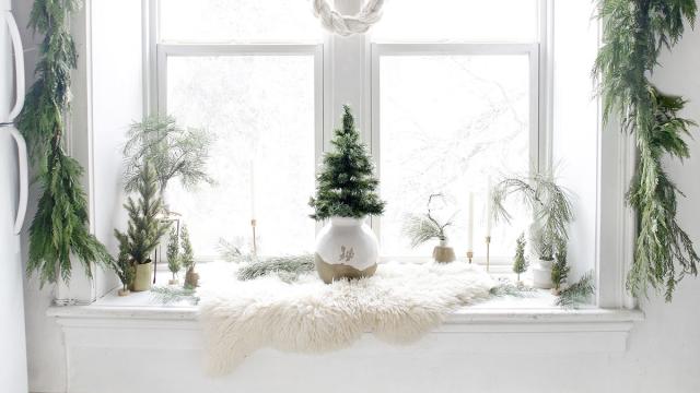 Christmas Window Decorations — Wier / Stewart