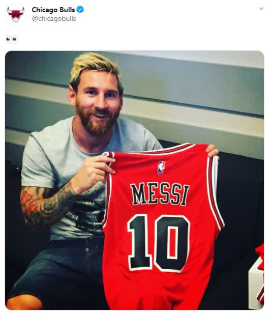 Dai club, passando per i tifosi e gli appassionati di sport: i social consigliano Messi per una nuova avventura lontana da Barcellona