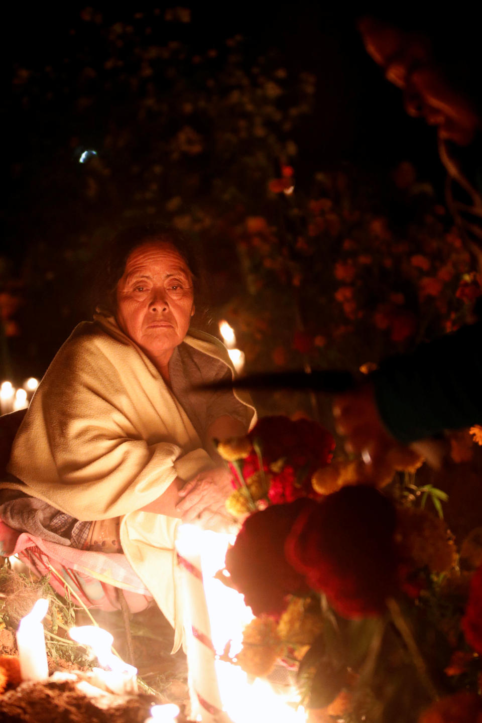 FOTOS | La tradicional velada en panteones de Oaxaca