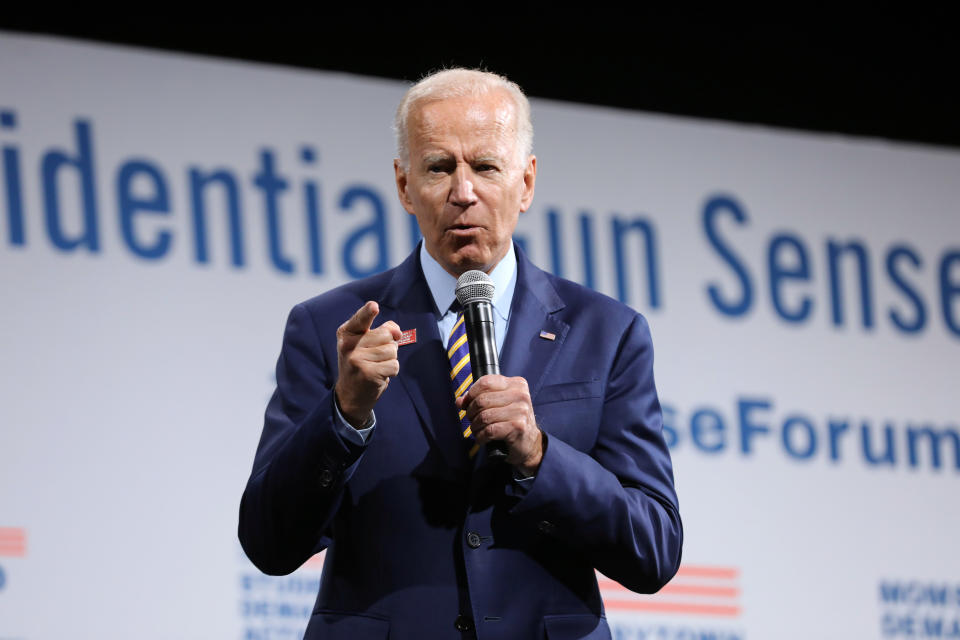 Former Vice President Joe Biden spoke at a gun violence policy forum in Iowa this summer. His new gun violence plan would require assault weapon owners to either sell their weapons or register them with the federal government. (Photo: Scott Morgan / Reuters)