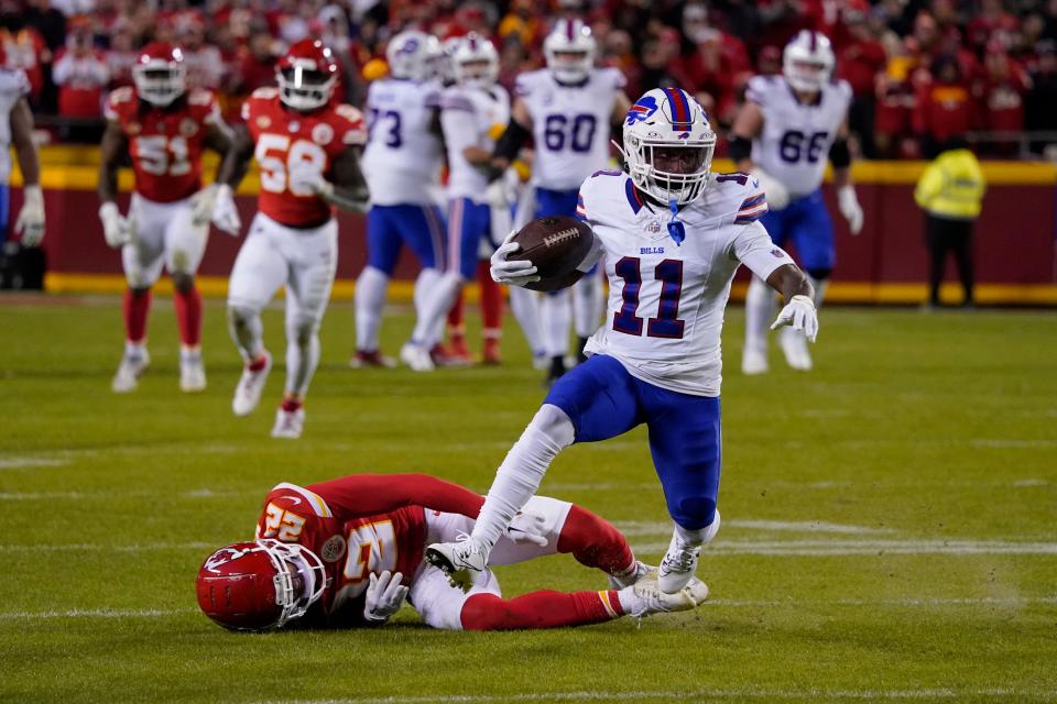 Buffalo Bills wide receiver Deonte Harty catches a pass against Kansas City Chiefs cornerback Trent McDuffie during a game earlier this season.