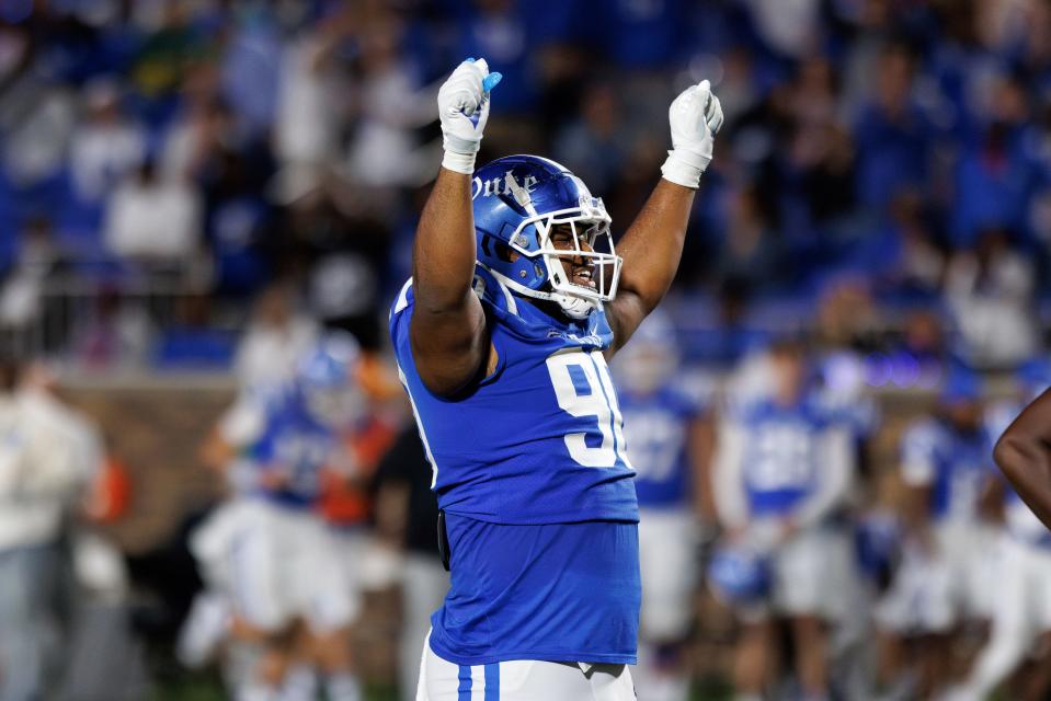 DeWayne Carter, a Pickerington Central graduate, leads Duke's defense into the Birmingham Bowl on Dec. 23 against Troy.