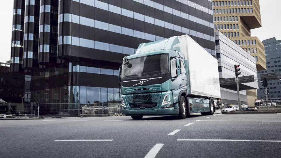 2023 volvo fmx