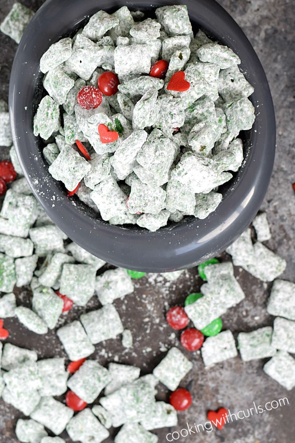 Grinch Puppy Chow