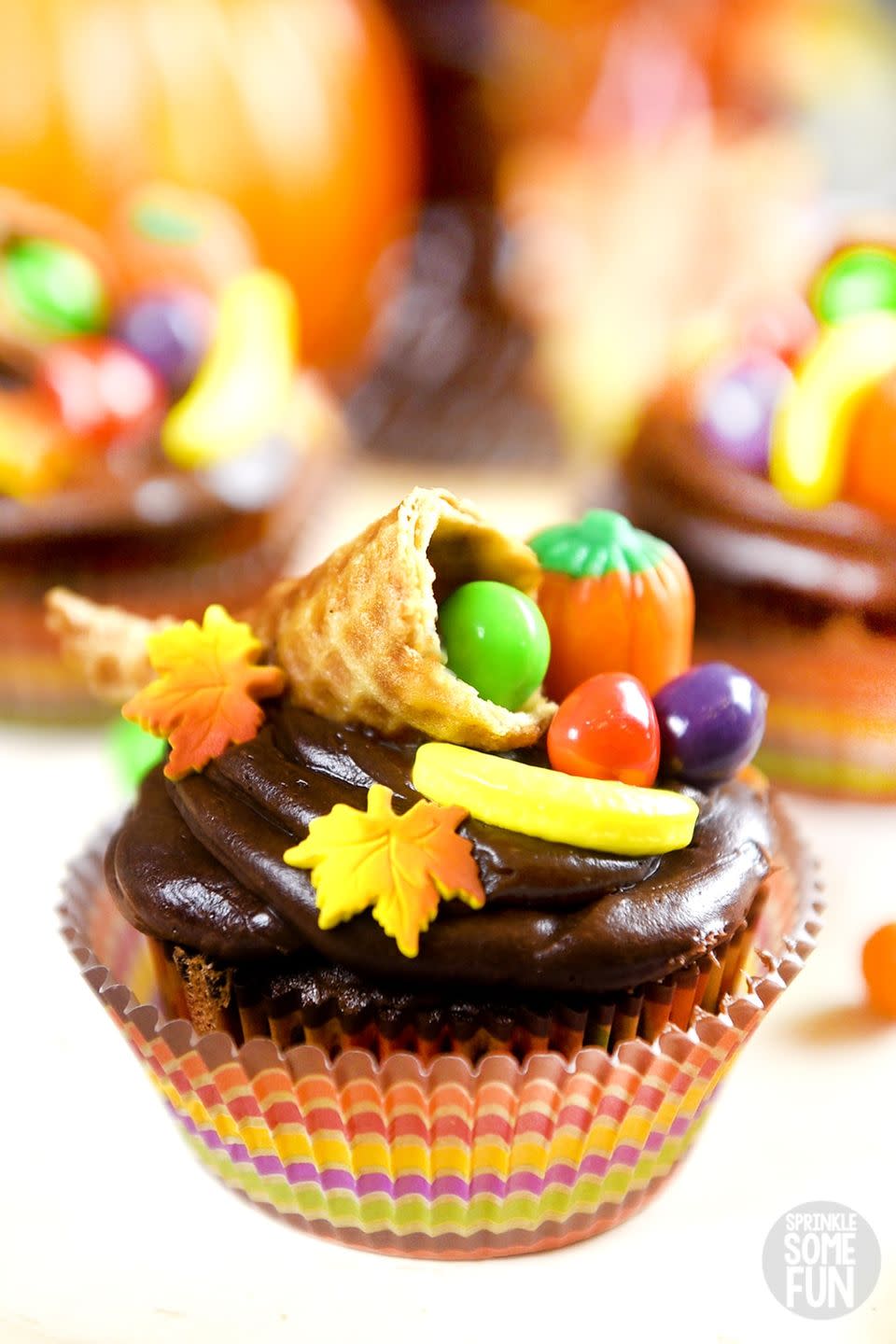 Thanksgiving Cupcakes With Cornucopia Toppers