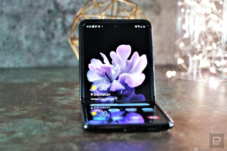 24 Hours with the Samsung Galaxy Z Flip in the real world