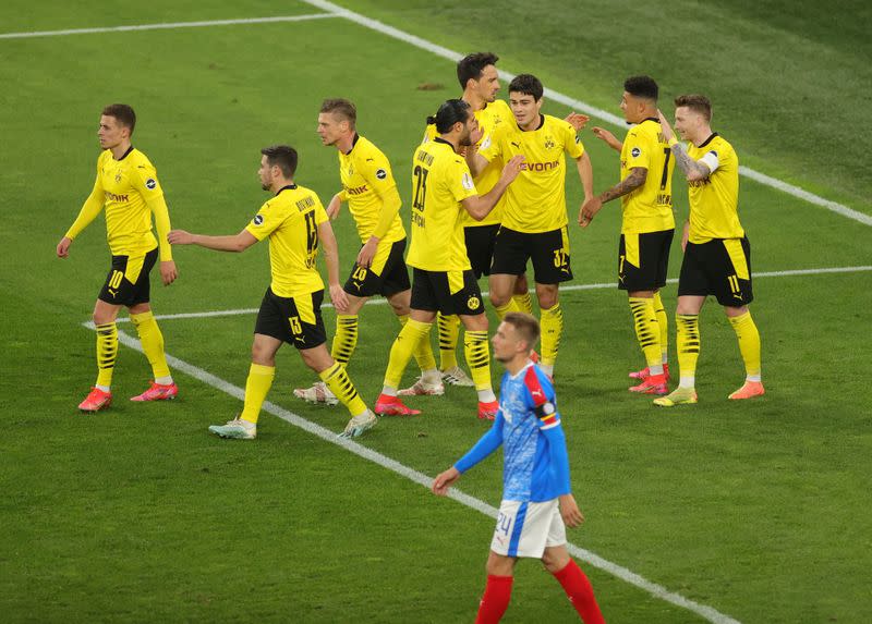 DFB Cup - Semi Final - Borussia Dortmund v Holstein Kiel