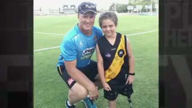 Nate with Richmond coach Damien Hardwick. Image: Ch7