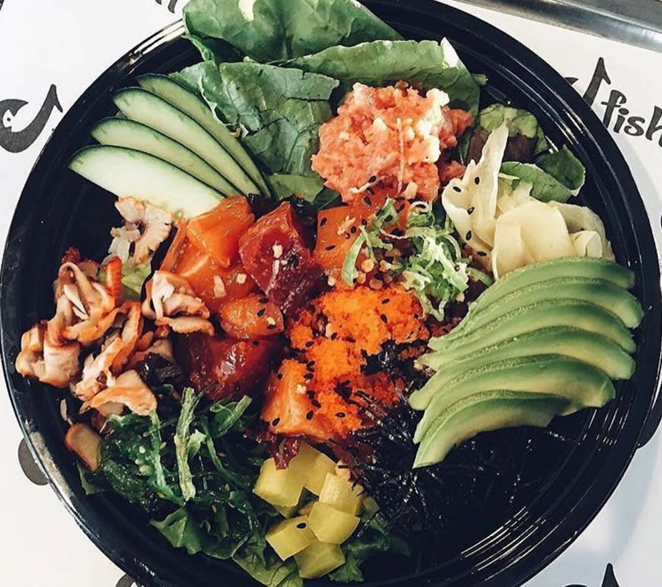 <p>Poke (pronounced ‘po-kay’) is a Polynesian raw fish salad marinated with soy, lime, and sesame – basically a delicious twist on sushi. [Photo: Instagram/the.foodloversclub] </p>