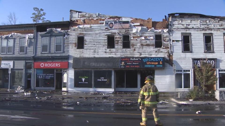 Adrian Thomas Hunt admitted to setting a fire that damaged a block of buildings in downtown Bridgewater in 2017.  (Paul Palmeter/CBC - image credit)