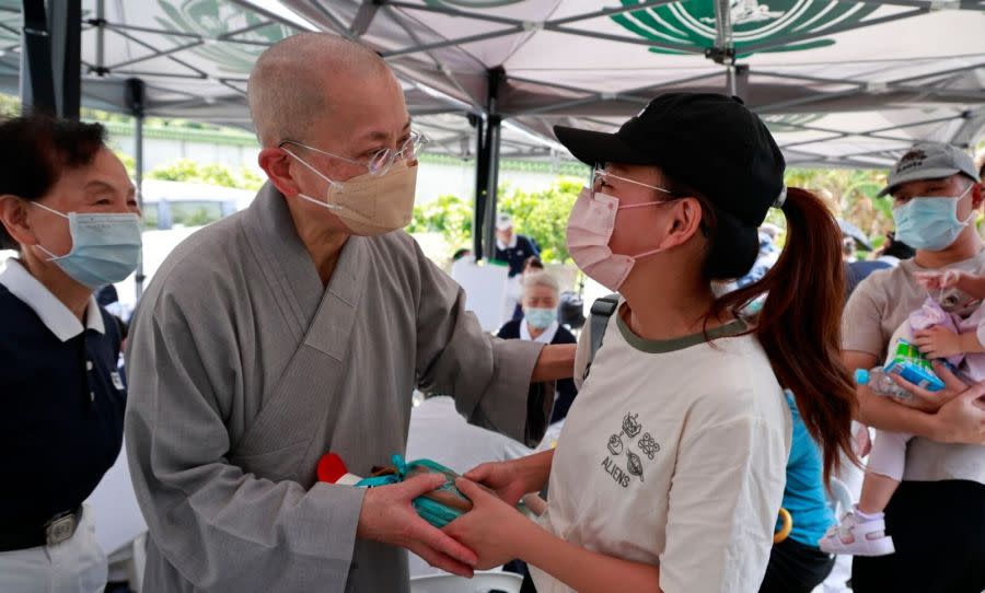 花蓮慈濟接力慰問災民及發放物資 撫人心民眾感念莫大功德 243