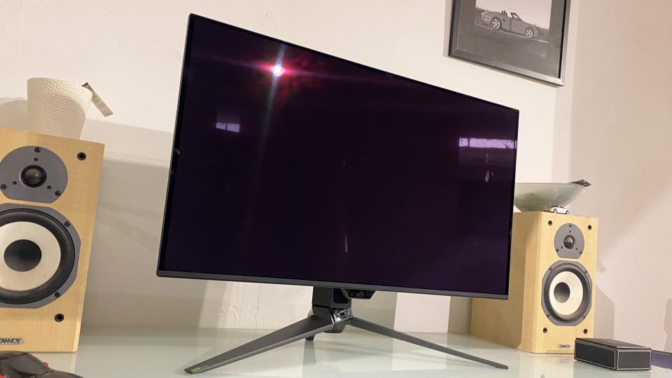 Asus ROG Swift OLED PG32UCDM