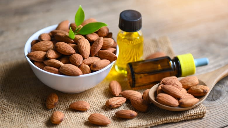almonds and almond extract