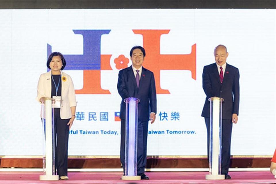 總統賴清德10日晚間前往虎尾高鐵特定區出席「中華民國113年中華民國生日快樂國慶焰火晚會。圖／總統府提供