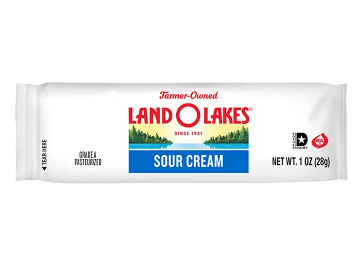 Land O’ Lakes Sour Cream