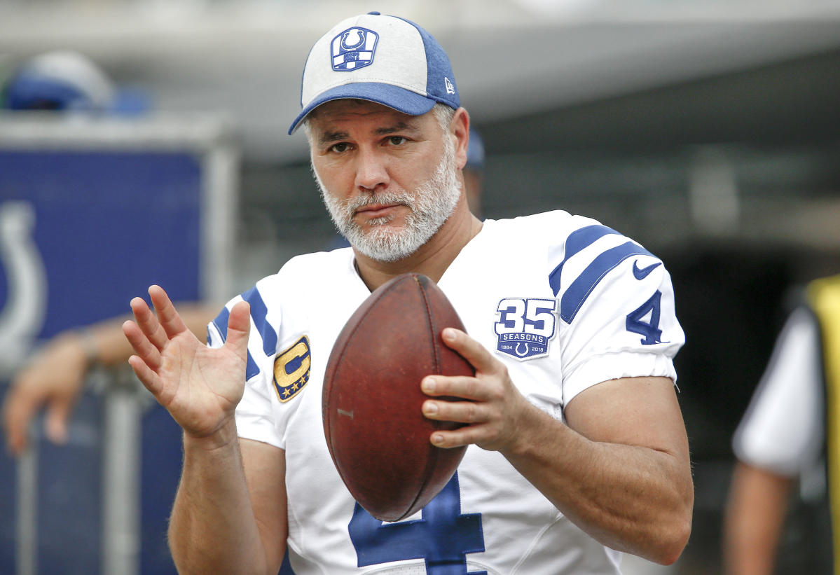 Colts interested in bringing back kicker Adam Vinatieri