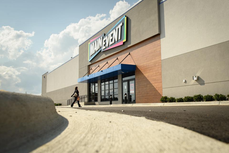 Main Event, a family bar, restaurant and arcade operated by the same parent company as Dave & Busters, is set to open on Aug. 9, at Cross Creek Mall, the 38,000-square-foot facility will offer laser tag, video games and 18 bowling lanes. 