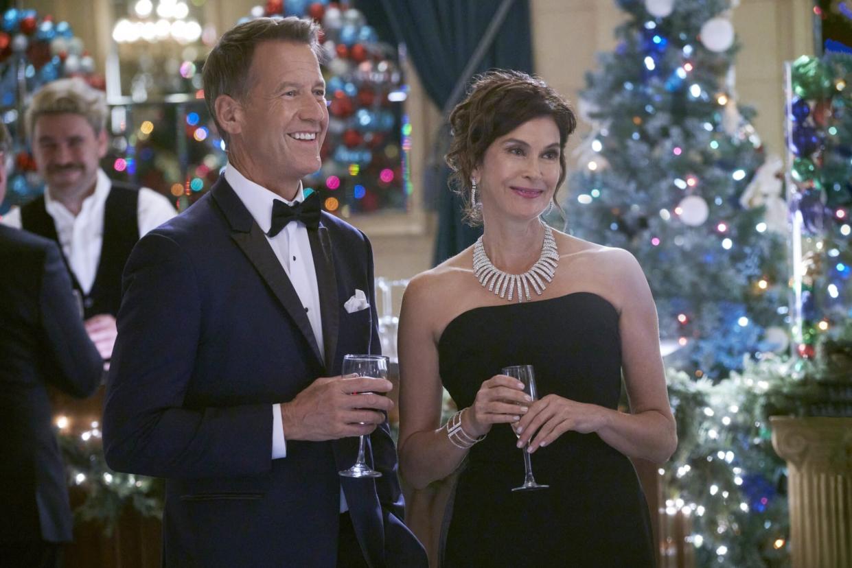 James Denton and Teri Hatcher in Formal Attire