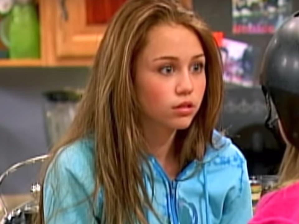 miley cyrus as miley stewart on hannah montana pilot episode